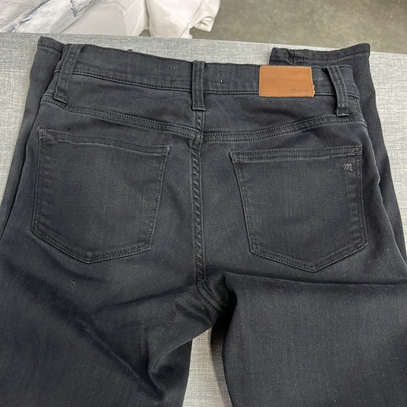 Madewell 9" High-Rise Skinny Jeans in Lunar Wash: - Picture 7 of 10